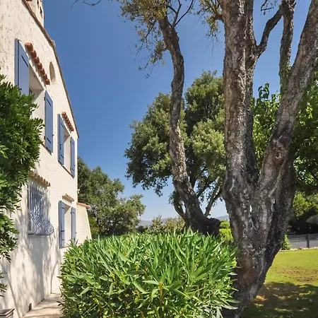 4 Bedroom Amazing In Holiday home Frejus