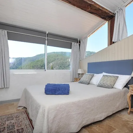 4 Bedroom Amazing In Frejus